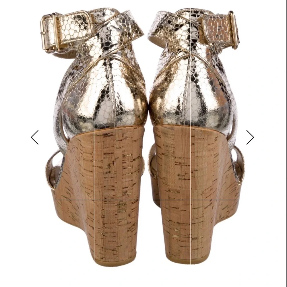 Stuart Weitzman
Embossed Leather Sandals
Women's Size: 9.5 | US 9.5 - Picture 5 of 5